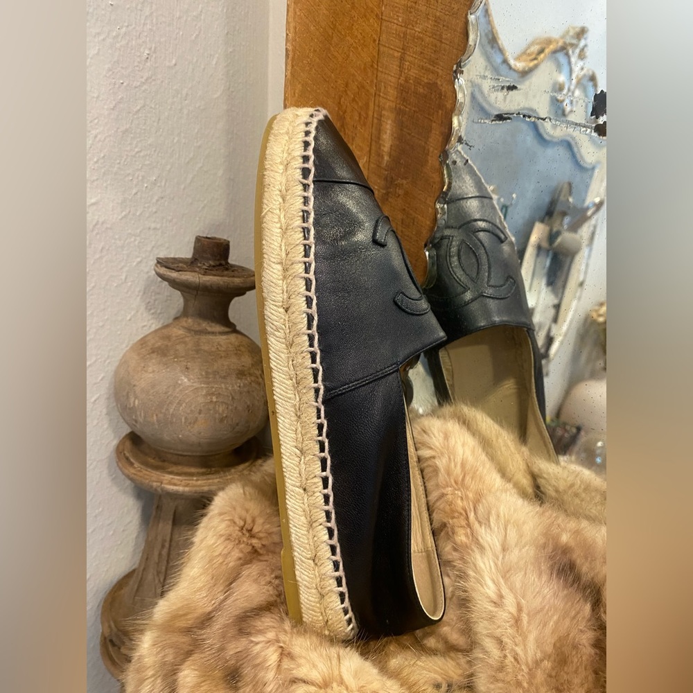 Authentic Chanel Black Leather Espadrille Shoes - Picture 9 of 16